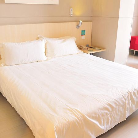 Jinjiang Inn Sanya Jiefang Road Екстер'єр фото